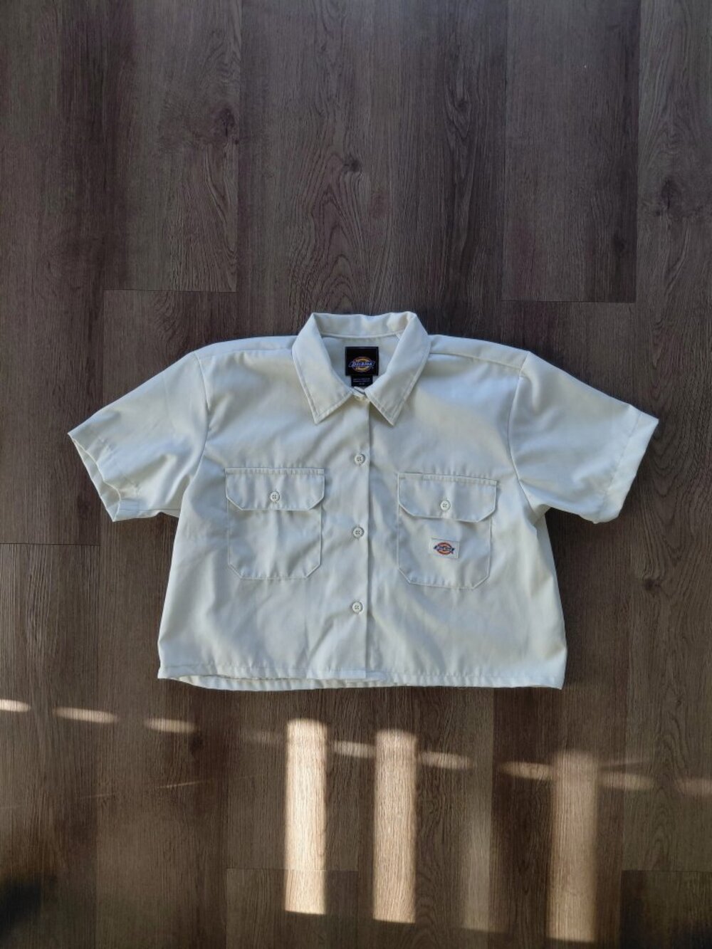 Dickies Cropped Collar Button-Up Tee | Women’s Medium | Cream | Likely Cotton